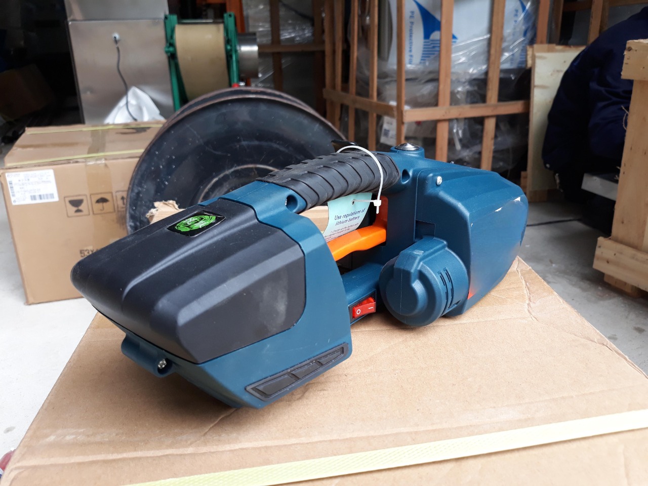 DeWatermark.ai_1760008775595